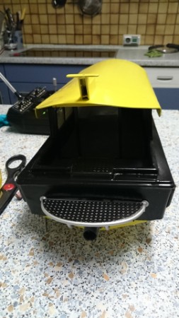 Von hinten mit Abdeckung des Jet-Antriebes